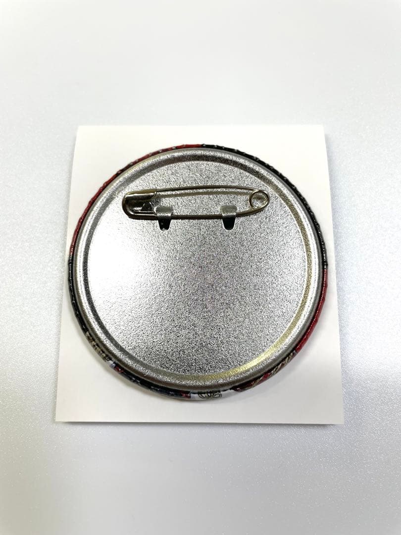 ツイステ】エース プレイフルドレス オーロラ グリッター 缶バッジ