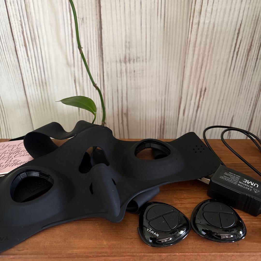 YAMAN メディリフト美顔器 ブラック 手鏡付き - メルカリ