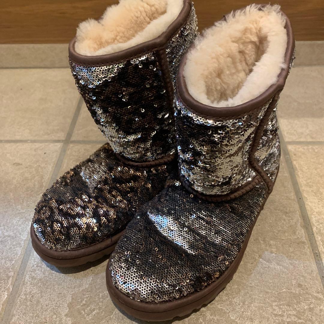 UGG アグ スパンコールブーツ 22センチ 冬 - メルカリ