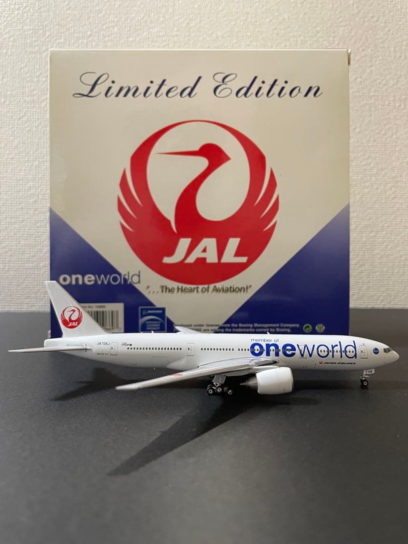 JAL B777-200ER oneworld塗装 フェニックス製1/400 - メルカリ