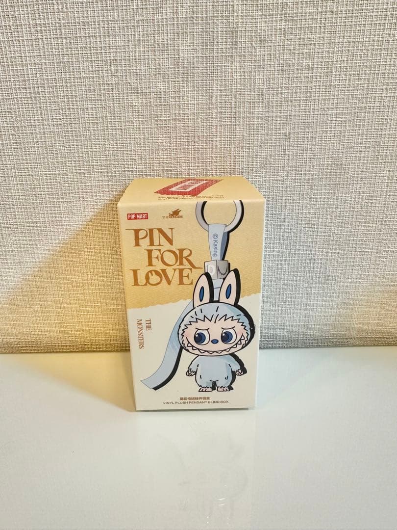 ラブブ イニシャル 未開封 POP MART PIN FOR LOVE - メルカリ
