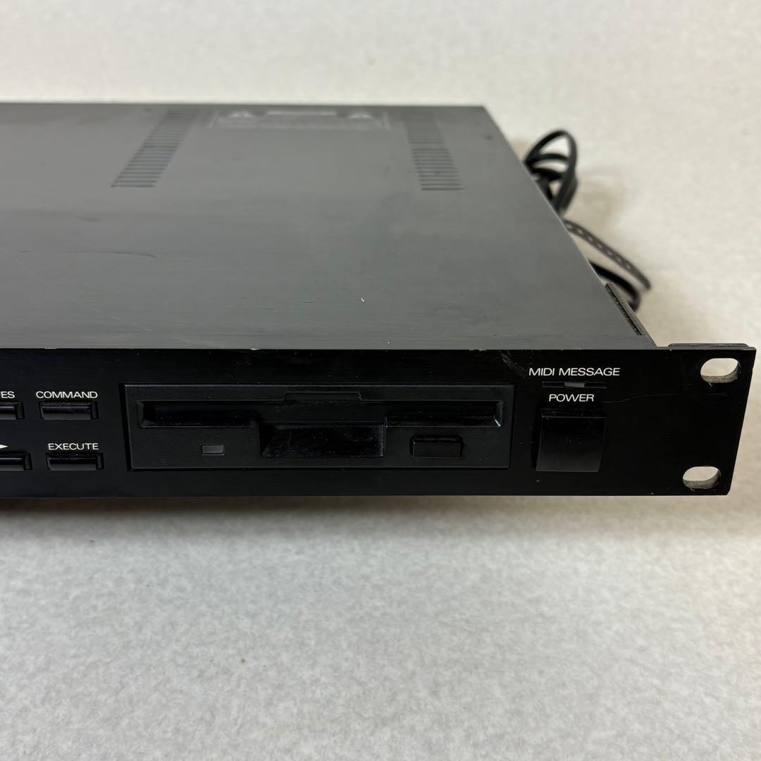 Roland S-330 デジタルサンプラー ローランド - メルカリ