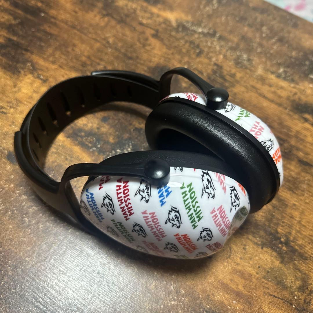 MAN WITH A MISSION】イヤーマフ（ツアーグッズ） - メルカリ