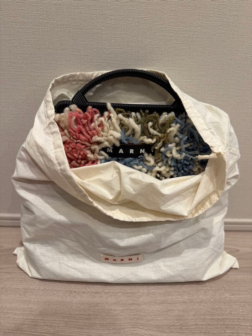 ほぼ新品】マルニマーケット ウーリークロシェバッグ 袋あり marni