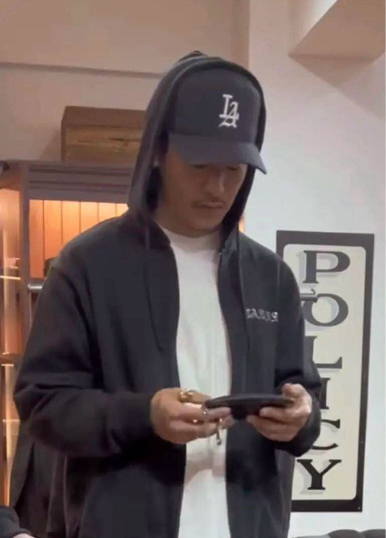 山田蓮 着用 LAメッシュキャップ - メルカリ