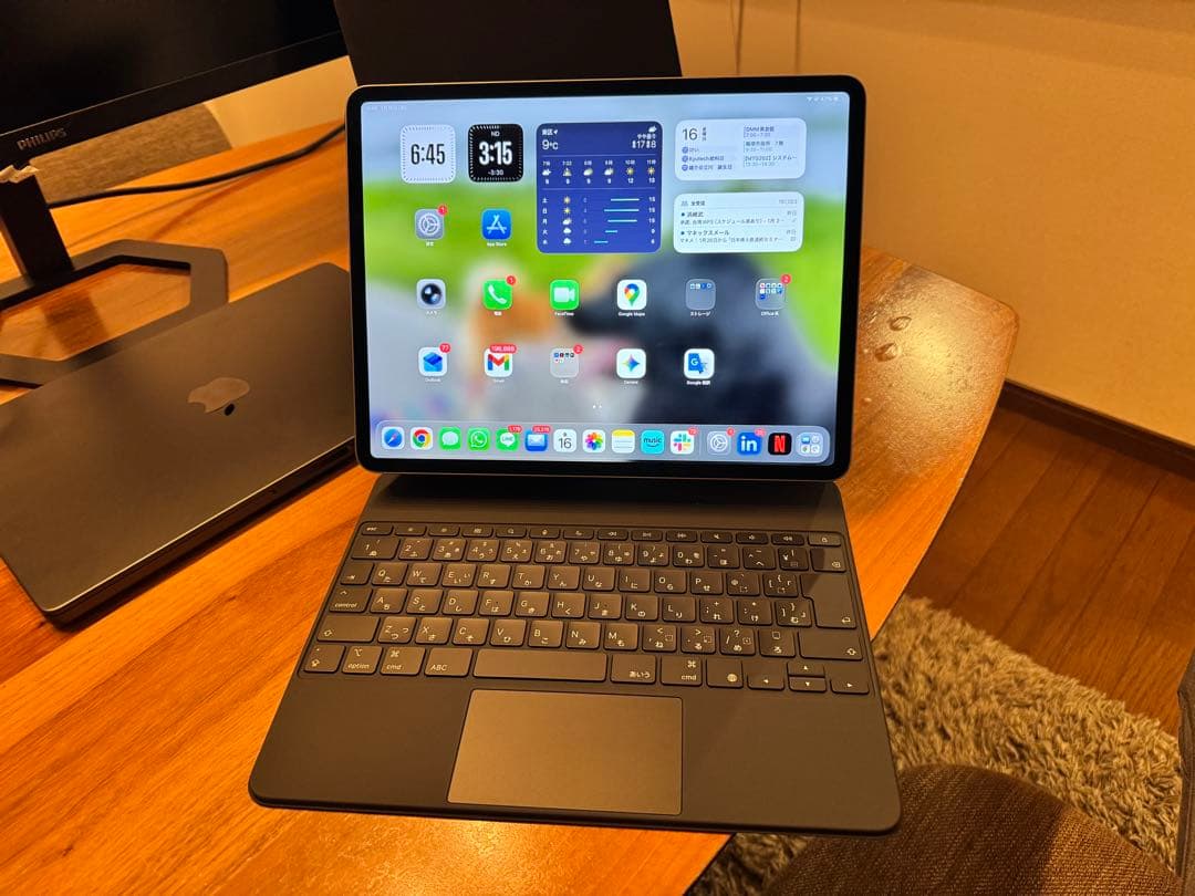 13インチ M3 iPadAirマジックキーボード Black Magic Keyboard for iPad Air 13‑inch (M3) - US English - Black - Apple