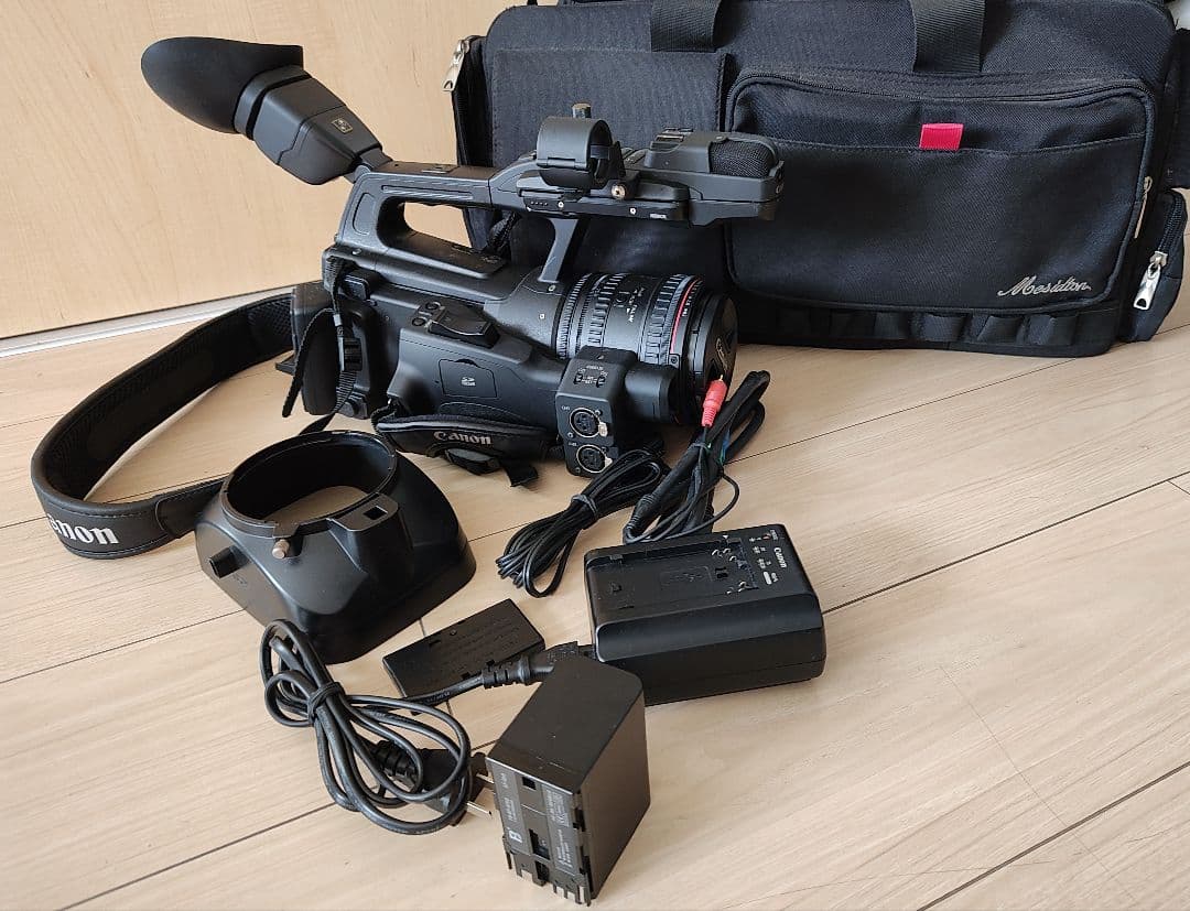 Canon XF300 ビデオカメラ(海外版・日本語切替可） Canon XF300 ビデオカメラ(海外版・日本語切替可） - メルカリ