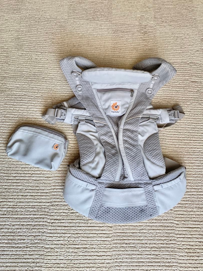 エルゴベビーオムニブリーズ ライトグレー エルゴベビー OMNI Breeze (オムニブリーズ) | エルゴベビー