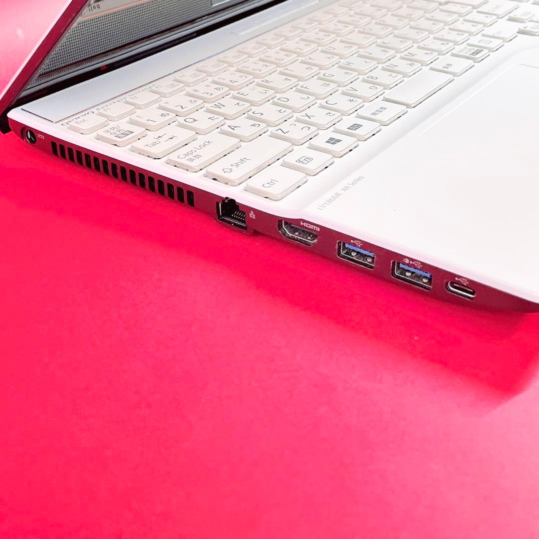 Windows11✨️Corei7薄型ノートパソコン16GBカメラSSDブルーレイ