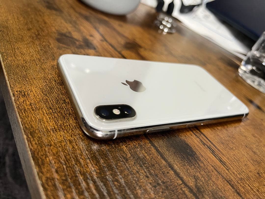 iPhone X 64GB シルバー 本体 - メルカリ