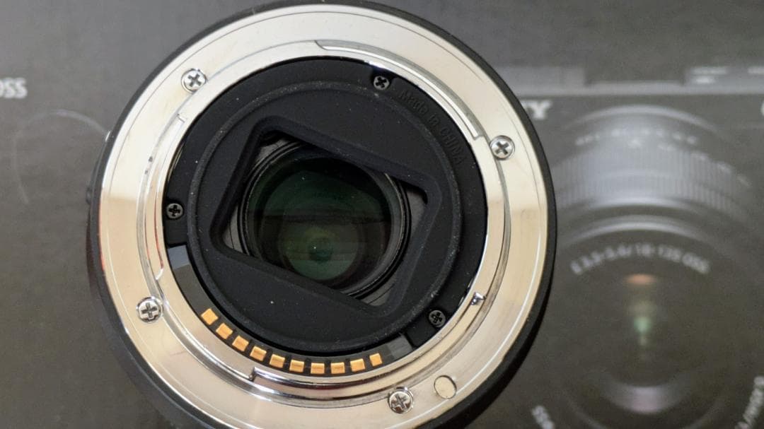 SONY E 18-135mm F3.5-5.6 OSS SEL18135 中古