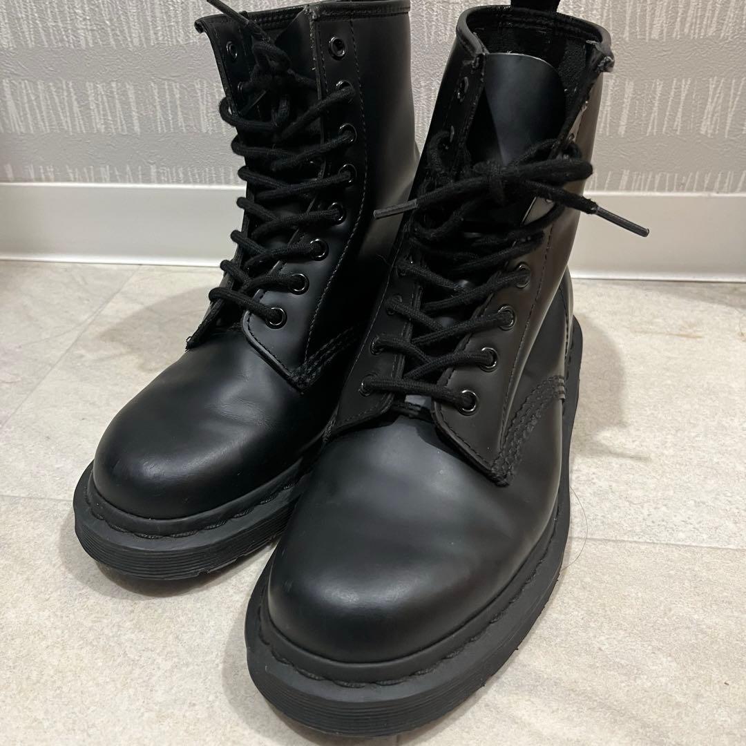 Dr.Martensドクターマーチン 8ホール 黒ステッチ - メルカリ