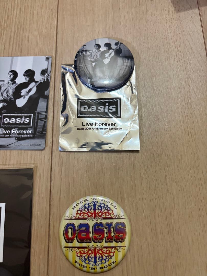 Oasis 30周年記念展セット ポストカード、ランダムステッカー等
