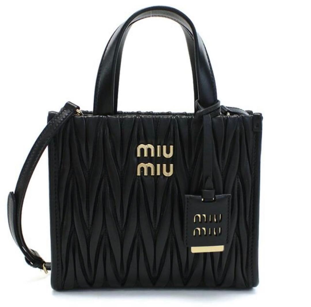 MIU MIU ブラック レザー ハンドバッグ◎保証書あり◎ - メルカリ