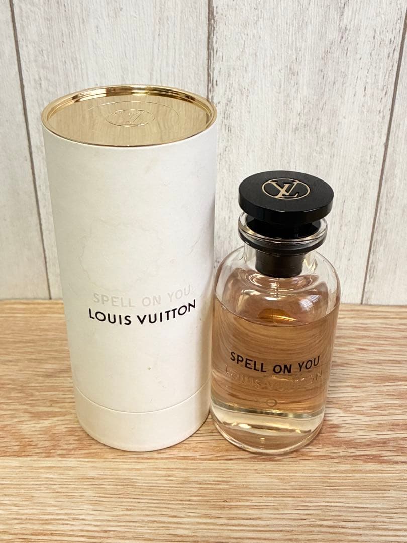 r*様 【定価:48,400円】LOUIS VUITTON SPELL ON Y Spell on You - Perfumes and Beauty - Collections | LOUIS VUITTON ®