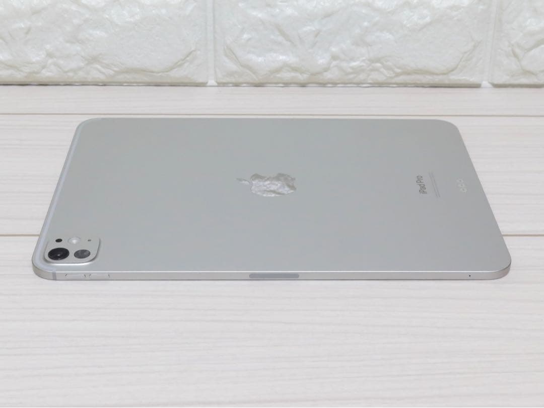 M4 iPadPro 11インチ Wi-Fi 256GBシルバーMVV93J/A - メルカリ
