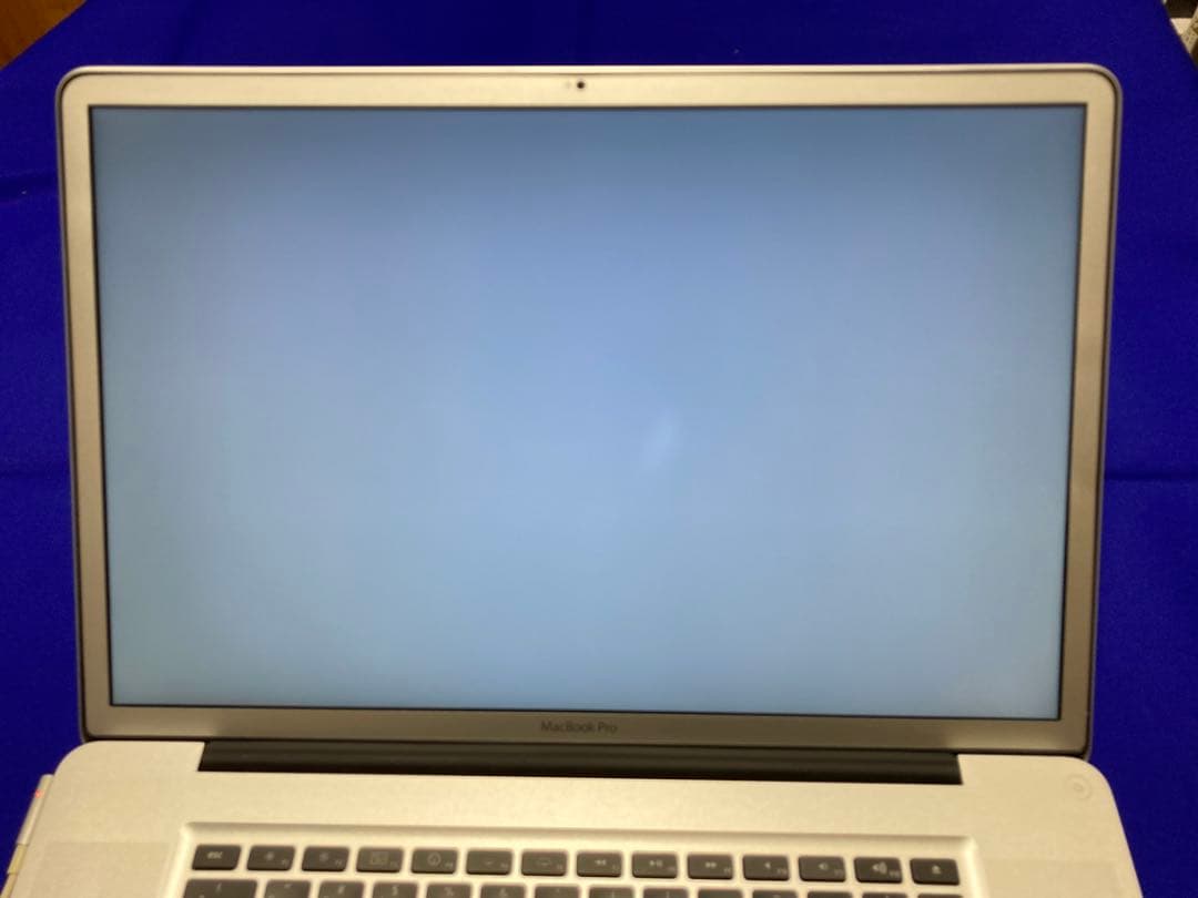 ジャンク】MacBook Pro 17インチ（A1297）シルバー 本体 - メルカリ