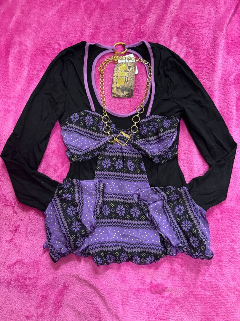 紫と黒のフリル付きトップス 新品タグ付き ◇受注商品◇ゴシック調ドレープフリルタイ付きワンピース型ブラウス＋