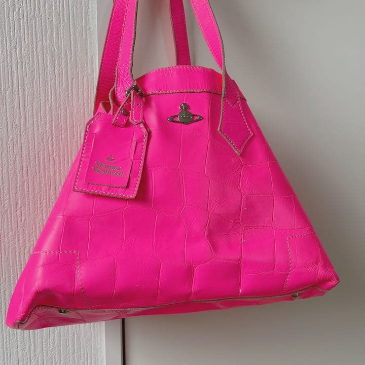 ヴィヴィアンウエストウッド ショッキングピンク トートバッグ A4収納