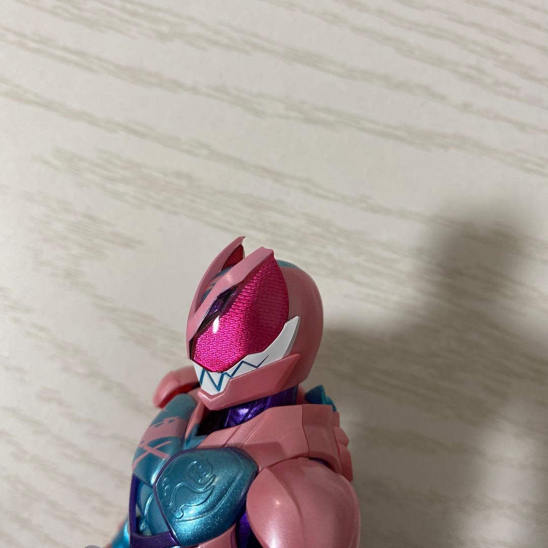S.H.Figuarts 仮面ライダーリバイ バイス ライブ エビル ジャンヌ