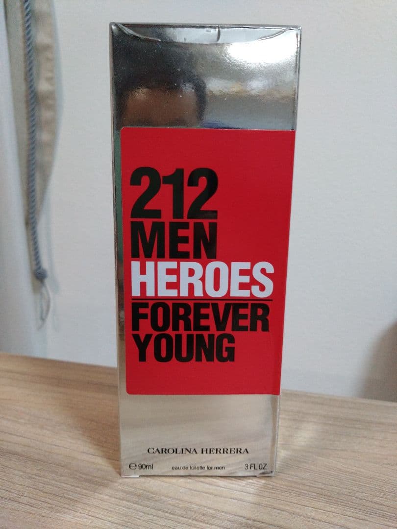 212 香水 メンズ ヒーローズ 楽天市場】キャロライナヘレラ 香水 メンズ 212 ヒーローズ メン EDT