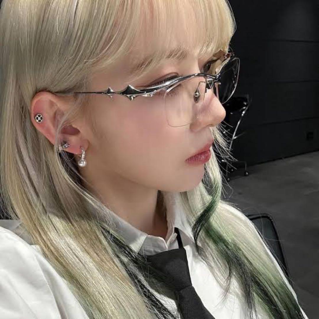 サクラ着用 Gentle Monster Kro 02 