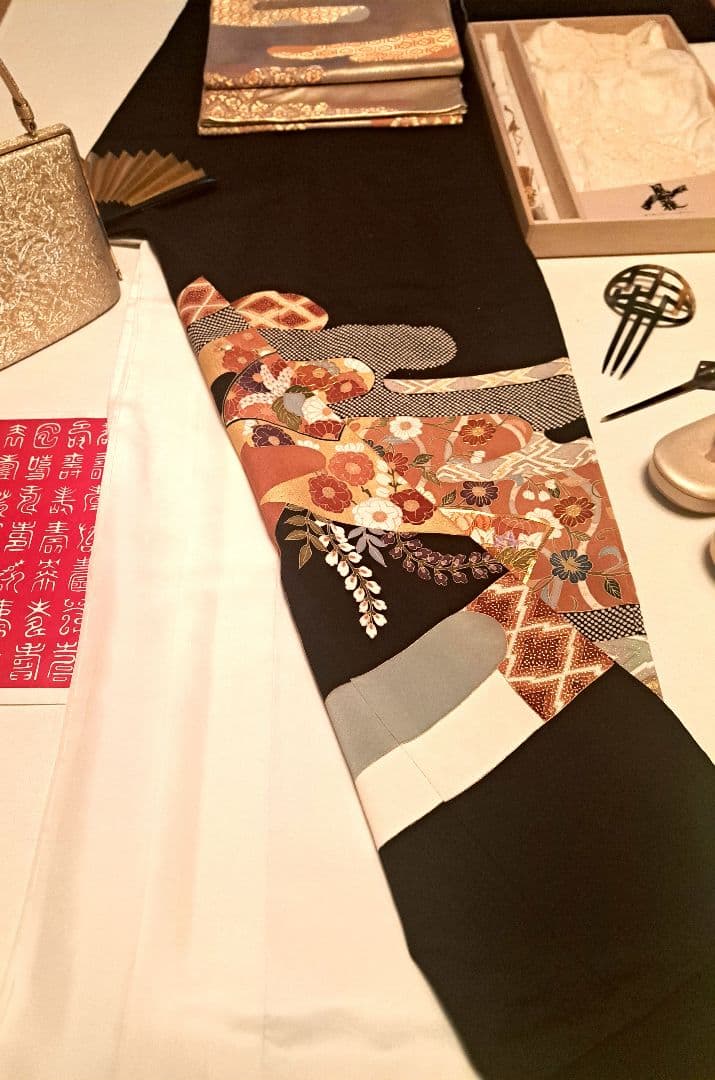 美品❇️豪華黒留袖 手描友禅 刺繍 絞り染め 比翼仕立て 5つ紋 フル