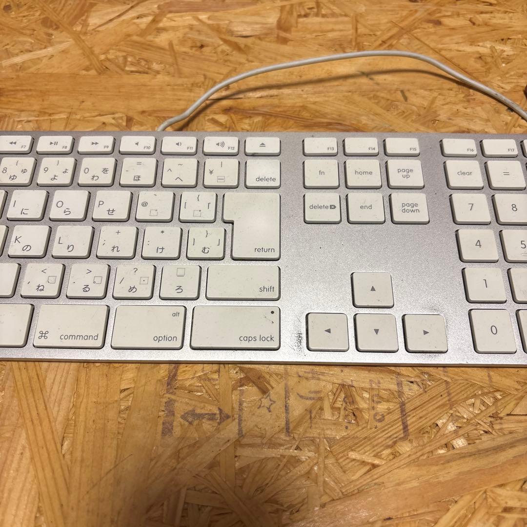 ジャンク Apple純正キーボード 日本語配列 A1243 - メルカリ