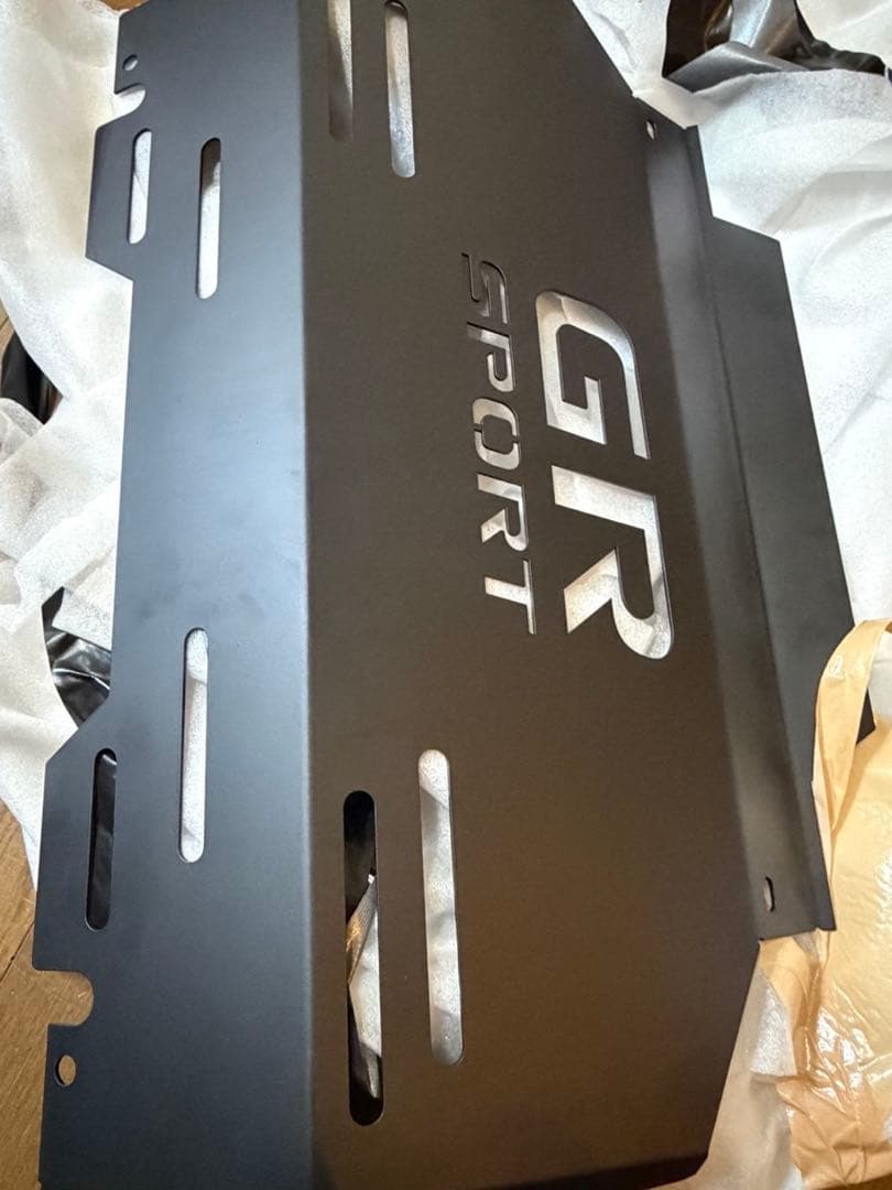 トヨタ ハイラックス GRスポーツ フロントスキッドプレート黒 トヨタ純正 ハイラックス GUN125 X Z Black Rally Edition TRD