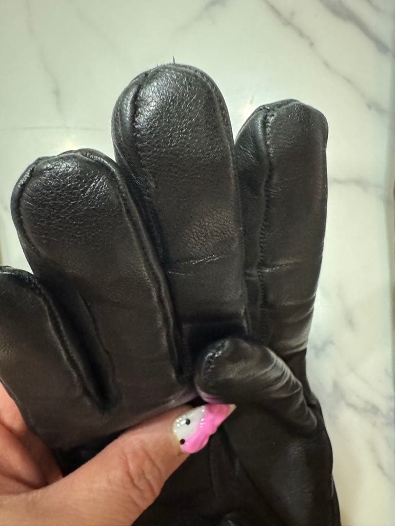 超美品！GUCCI ブラックレザー手袋 7.5 保存袋付き