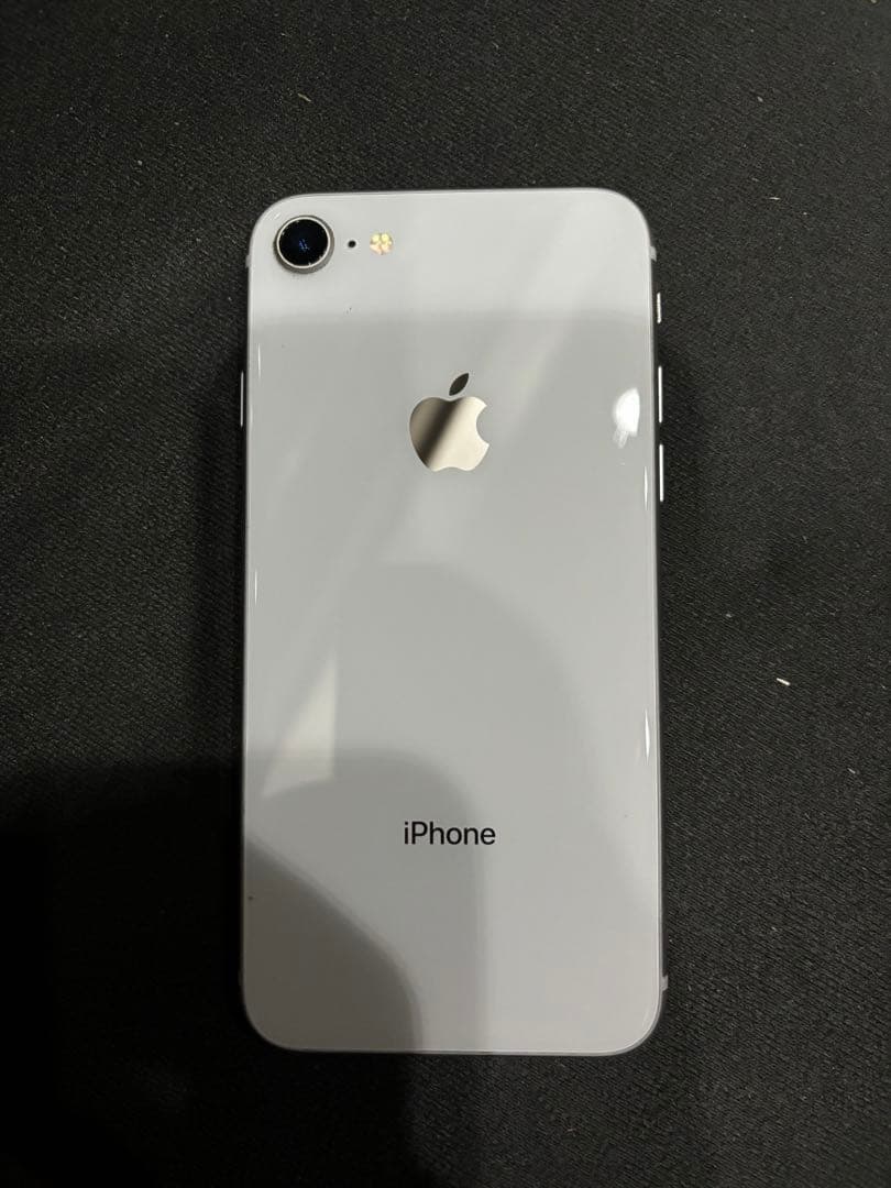 Apple iPhone 8 シルバー256GB - メルカリ