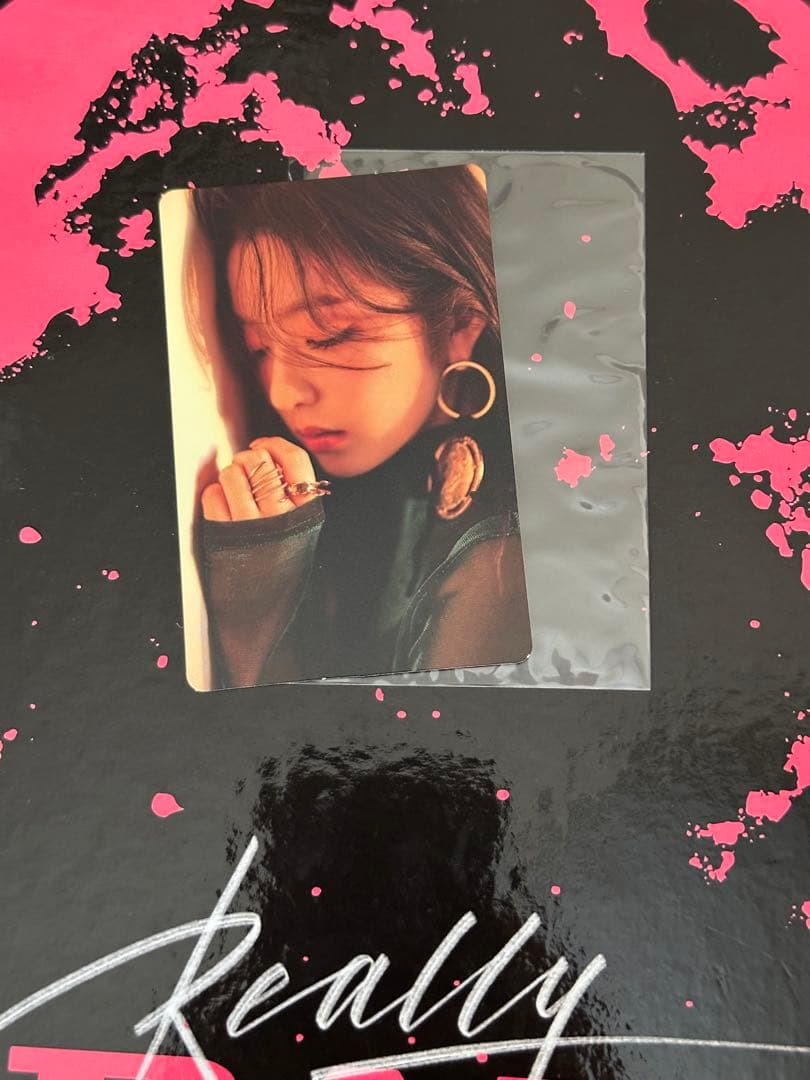 Redvelvetアイリーン　ペーパーファイルトレカ red velvet アイリーン トレカ 公式品 - メルカリ