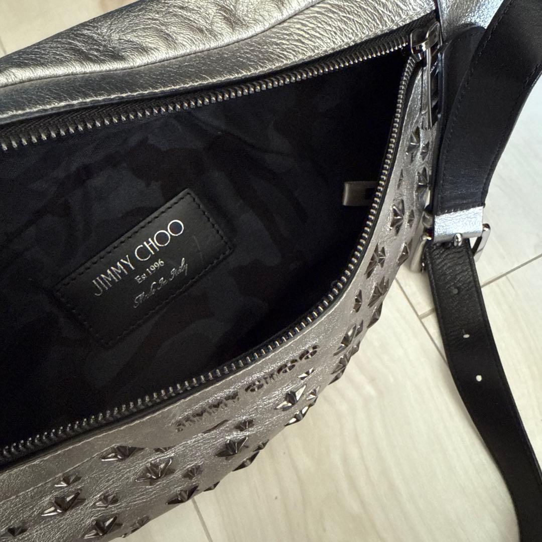 極美品 ジミーチュウ デリー スタースタッズ レザー ボディバッグ