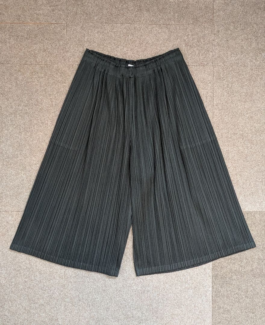 プリーツプリーズ ガウチョパンツ 黒 プリーツガウチョパンツ: ボトムス｜ハニーズ公式通販