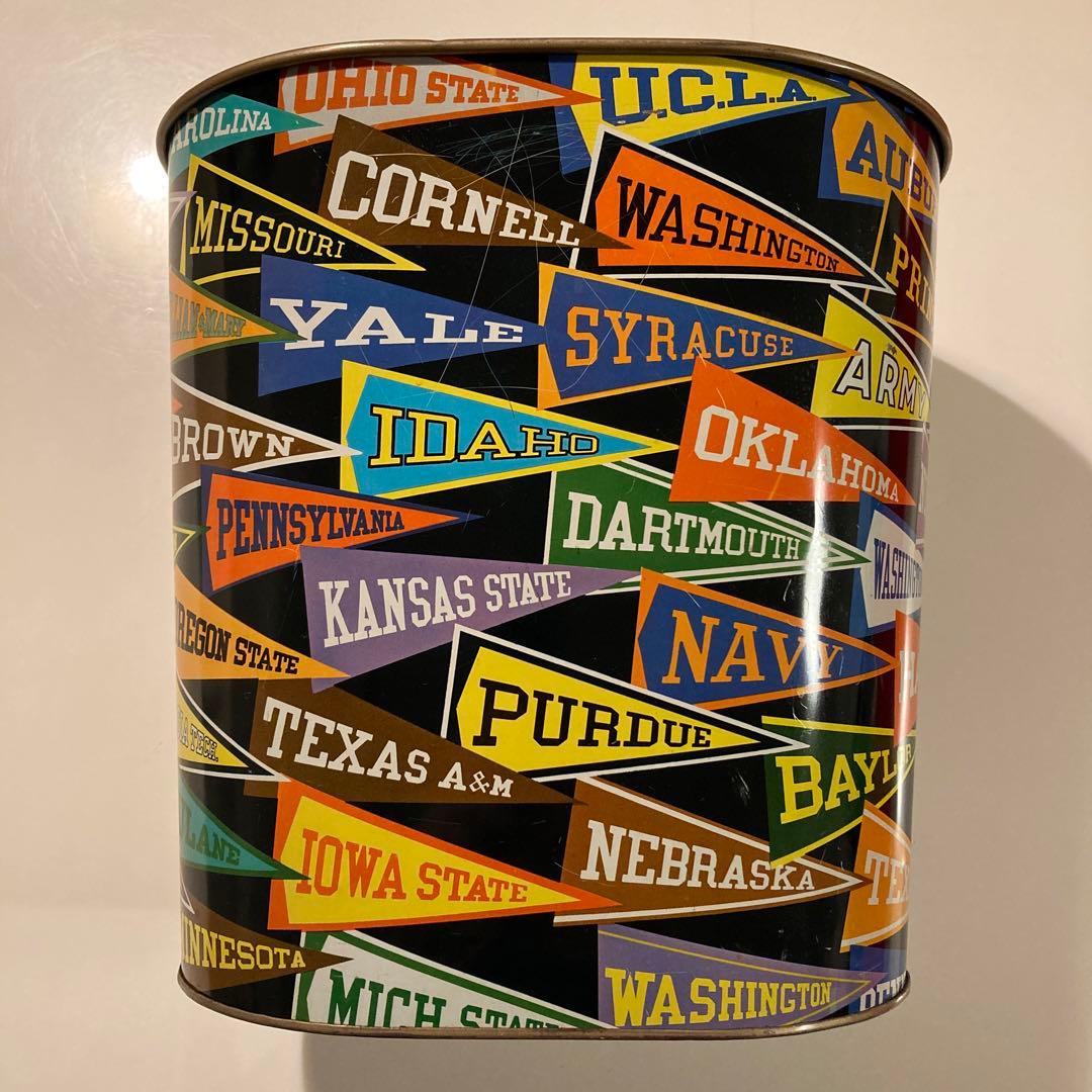 専用 ビンテージ カレッジ ペナント トラッシュカン ゴミ箱 - メルカリ