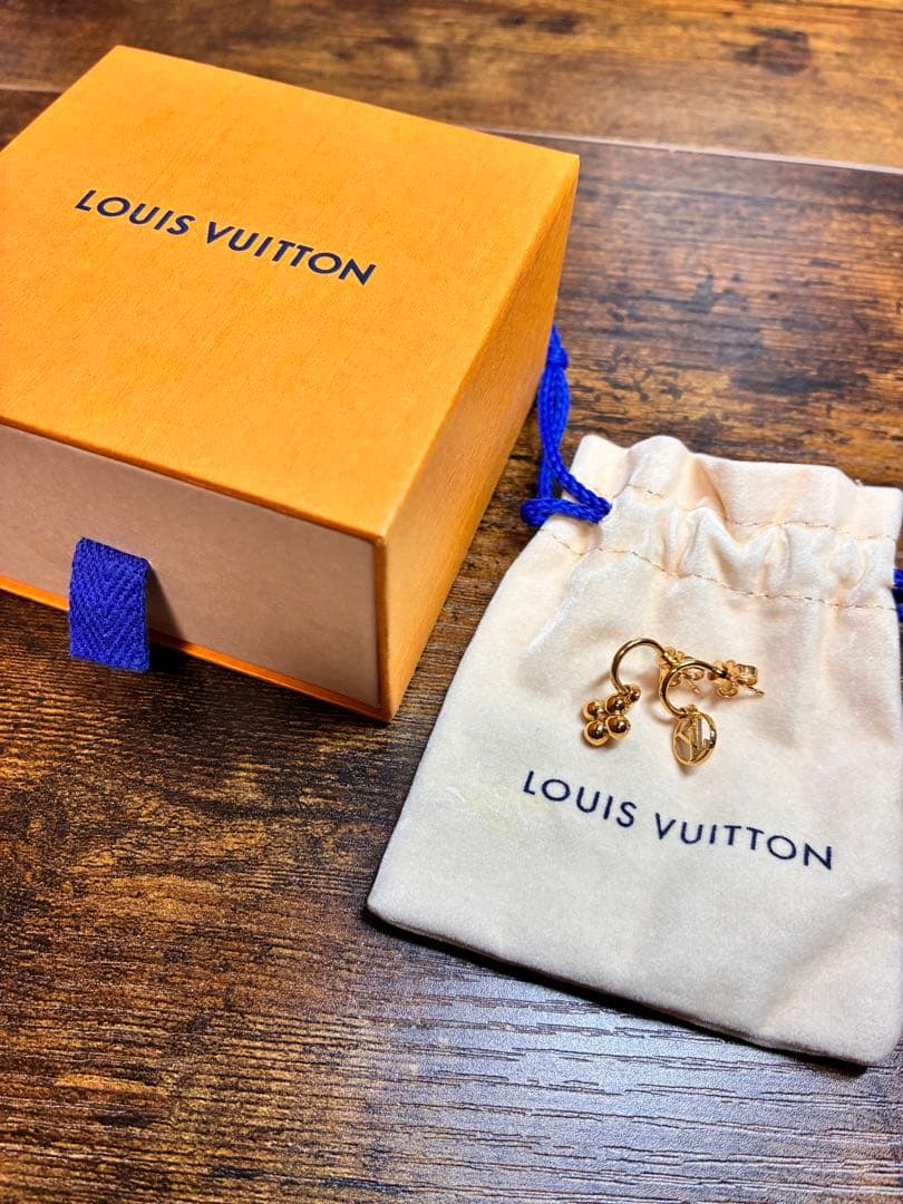 美品】ルイヴィトン フープ ピアス ブックルドレイユ ブルーミング LV