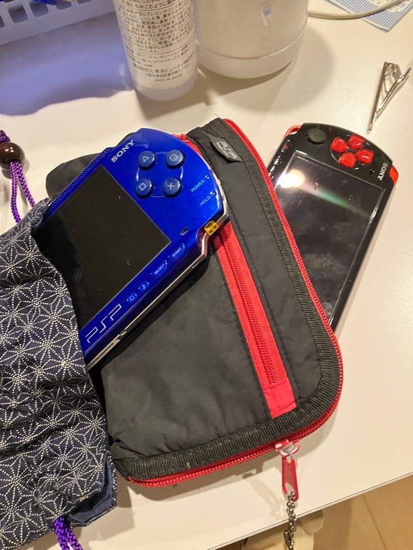 ゲーム機　赤のPSP1台 ASCII.jp：ソニー「PSP」はゲーム、映画、音楽、ネット対戦と俺たちの