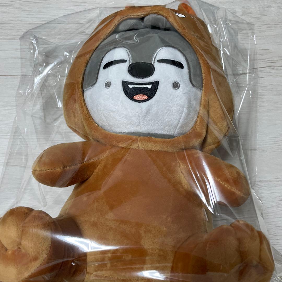 StrayKids SKZOO ウルフチャン 抱きぬいぐるみ - メルカリ