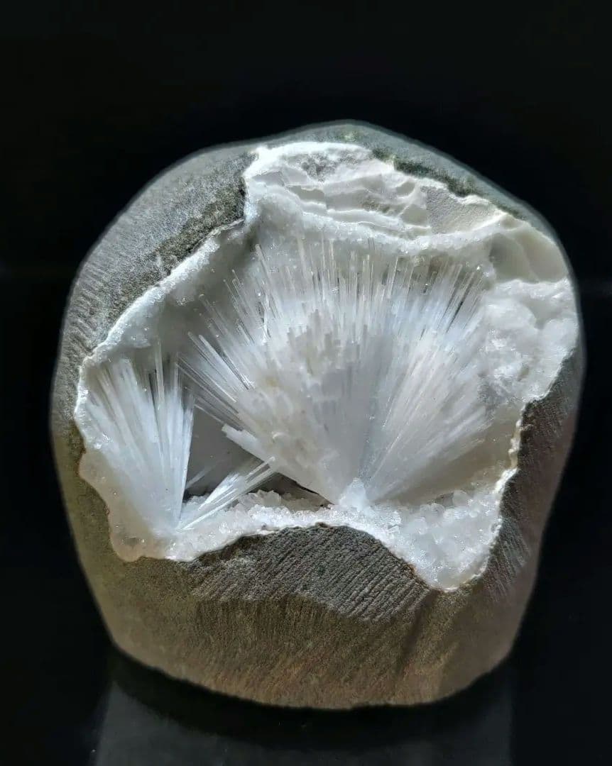 スコレサイト インド産 鉱石 鉱物 ミネラル 標本 原石 母岩付き スコレサイト インド産 鉱石 鉱物 ミネラル 標本 原石 母岩付き ③