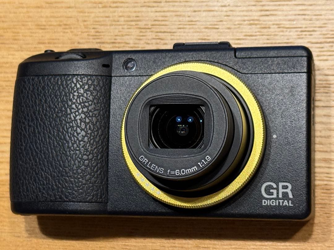 RICOH GR DIGITAL III コンパクトカメラ Amazon | RICOH デジタルカメラ GR DIGITAL III GRDIGITAL3
