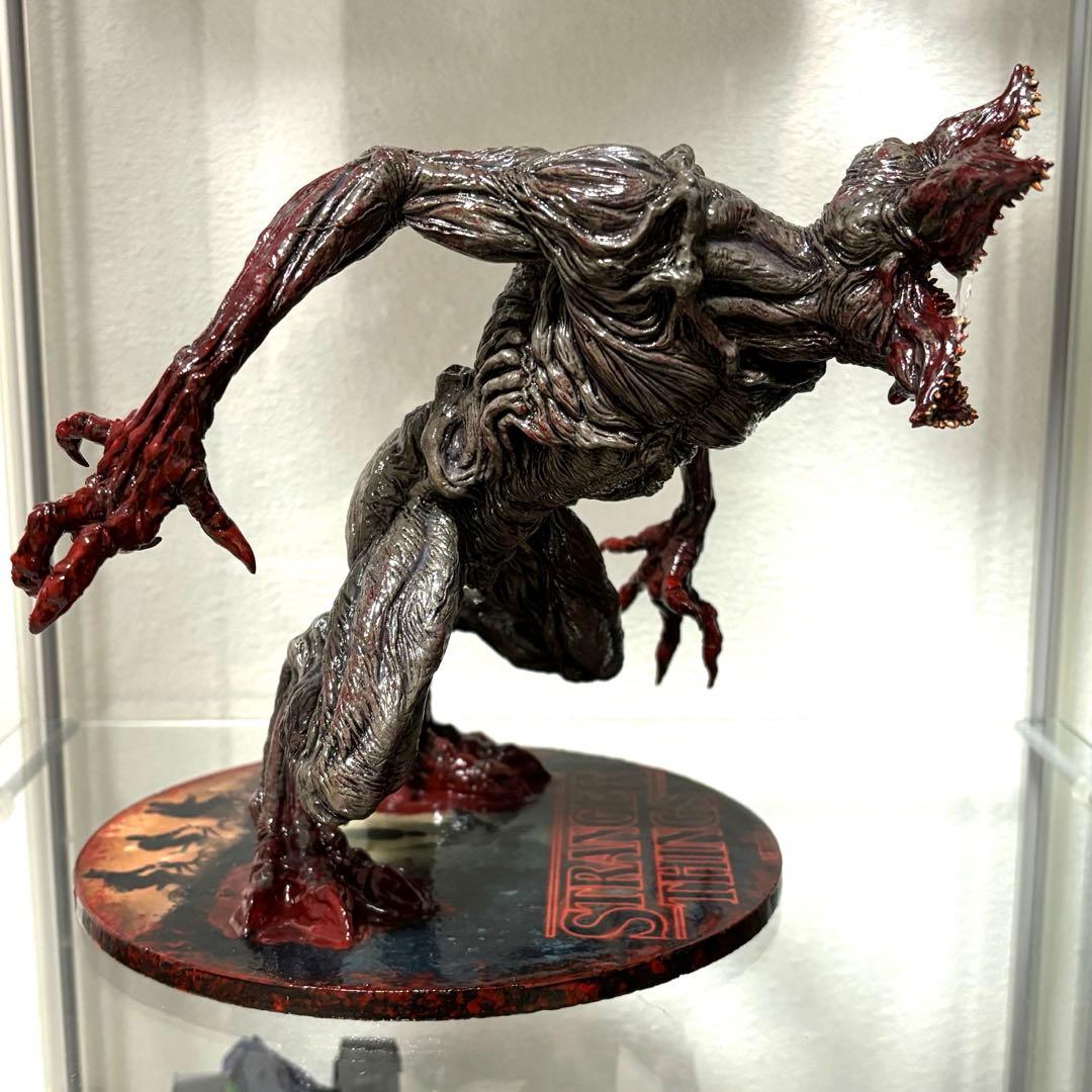 ストレンジャー・シングス デモゴルゴン フィギュア スタチュー 一番