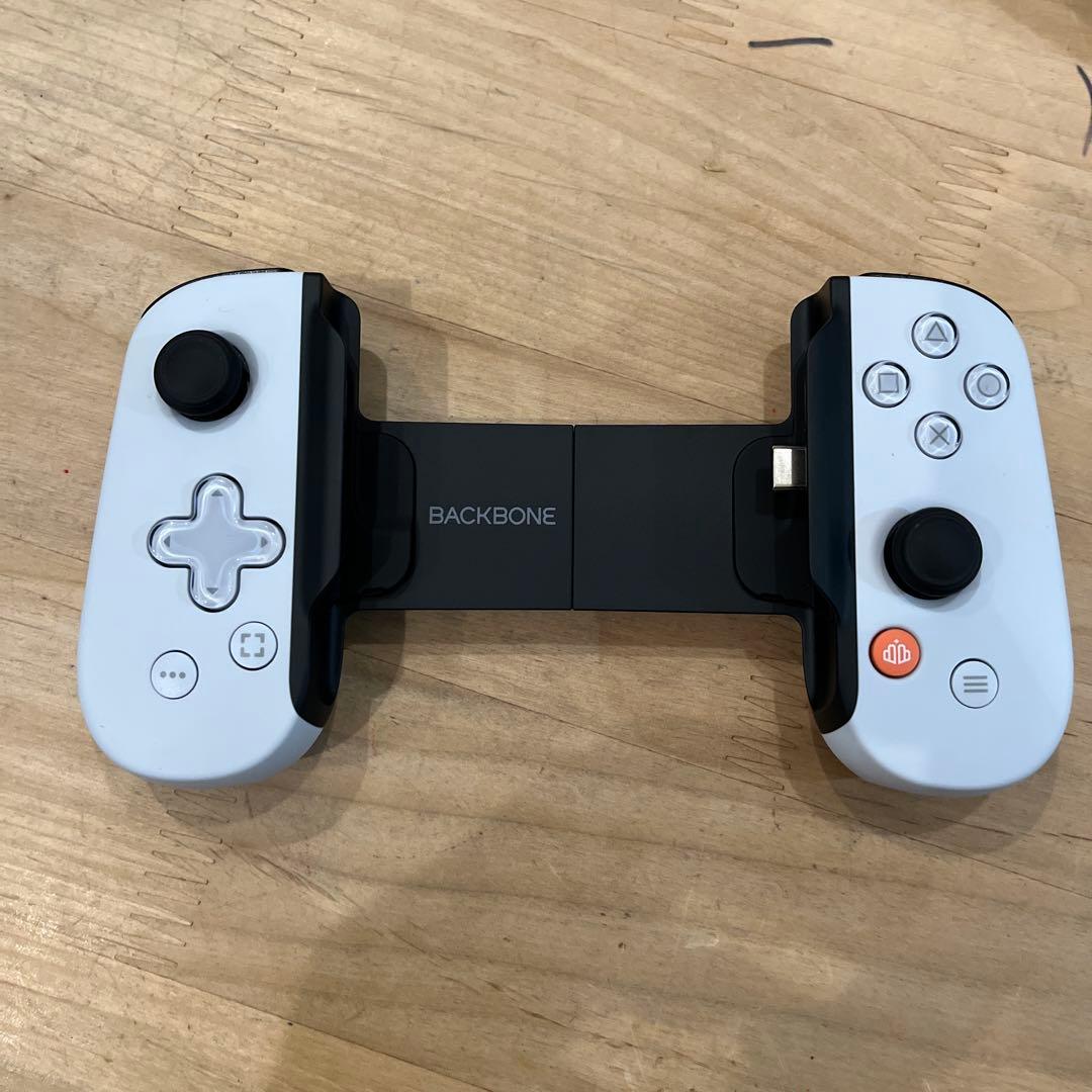 BACKBONE USB-C ゲームコントローラー ケース付きの通販はau PAY