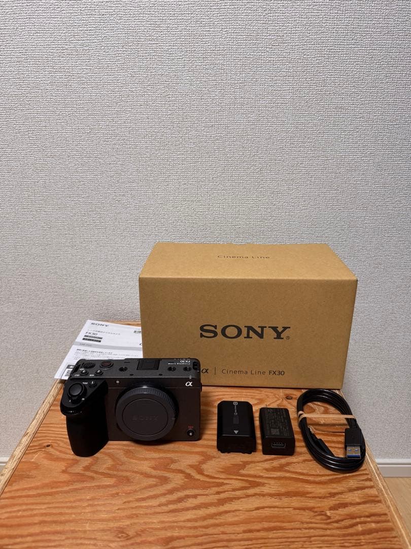 SONY FX30 ミラーレスカメラ 本体 ソニーがFX30を発売 - スーパー35mmセンサー搭載の4Kカメラ | CineD