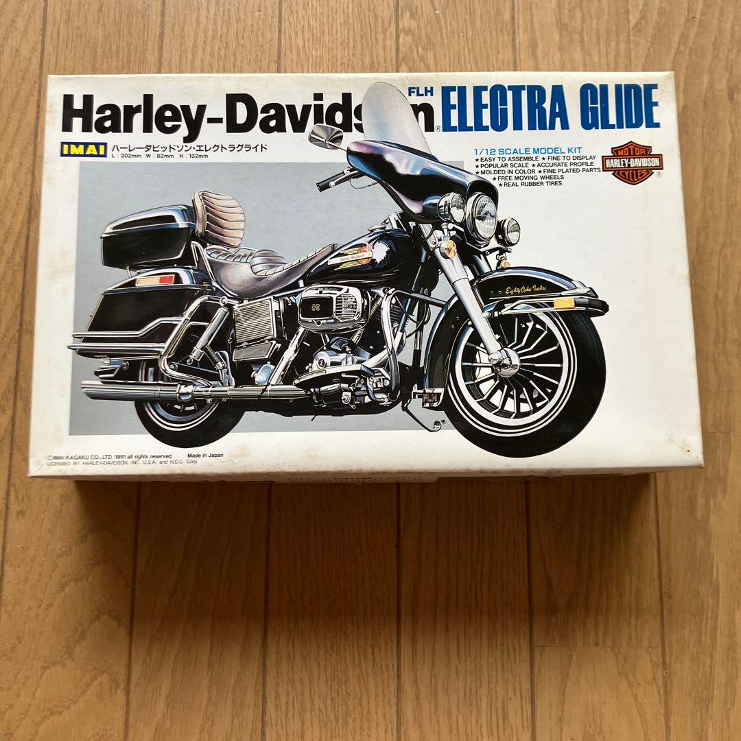 Harley-Davidson Electra Glide 1/12プラモデル Amazon.com: Maisto Motorcycles 1: 12 Harley-Davidson Custom - 2013