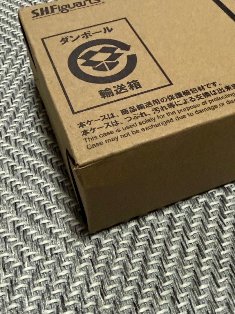 S.H.Figuarts ウルトラマンオーブトリニティ　ゴモラアーマー新品未開封