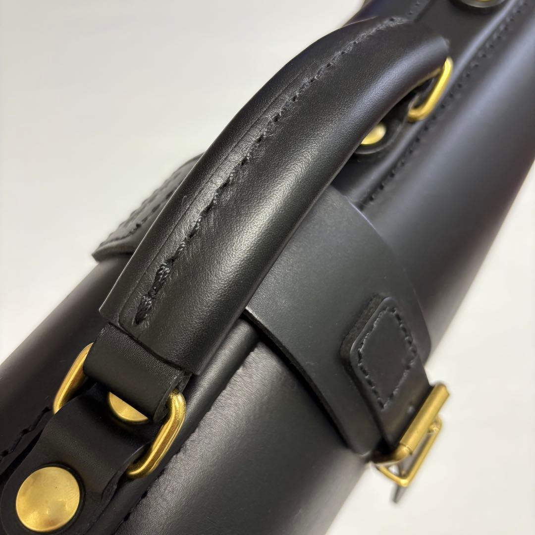 〝HERZ〟（ヘルツ）ソフトダレスバッグ（黒）（Mサイズ）【未使用品に近い】