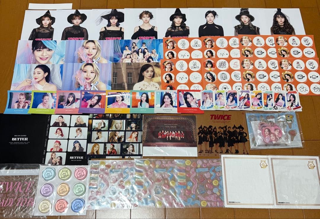 TWICE グッズ まとめ売り - メルカリ