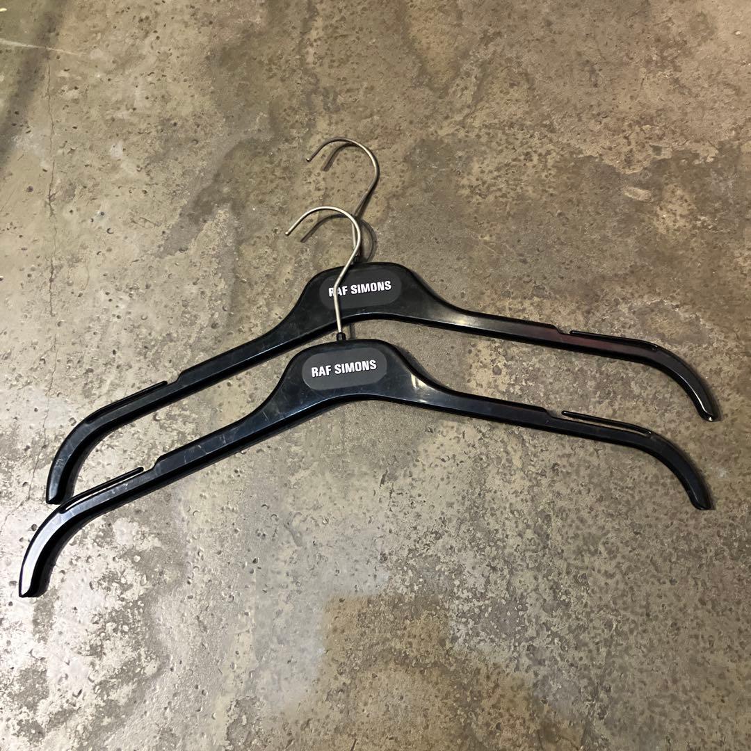 RAF SIMONS ラブシモンズ 美品 ハンガー 7本セット+2本の通販はau PAY