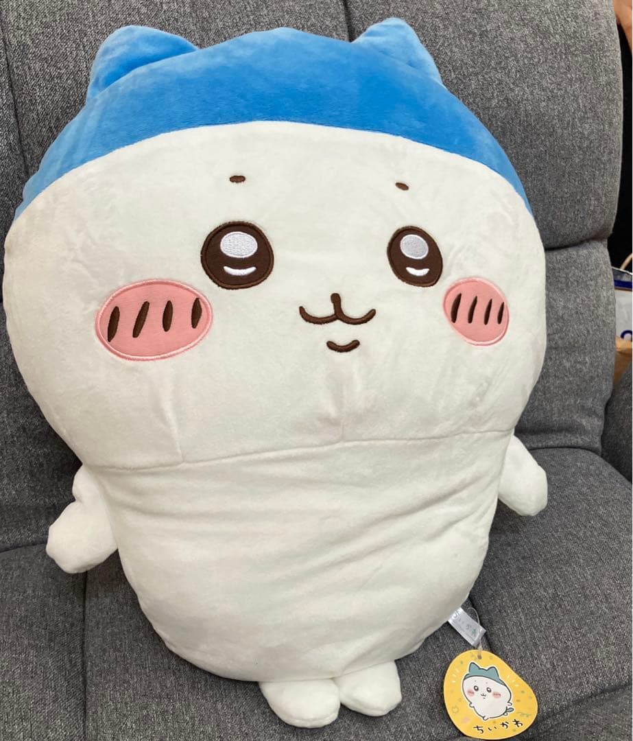 ちいかわ ハチワレ スポーツ刈りなハチワレ超BIGぬいぐるみ - メルカリ