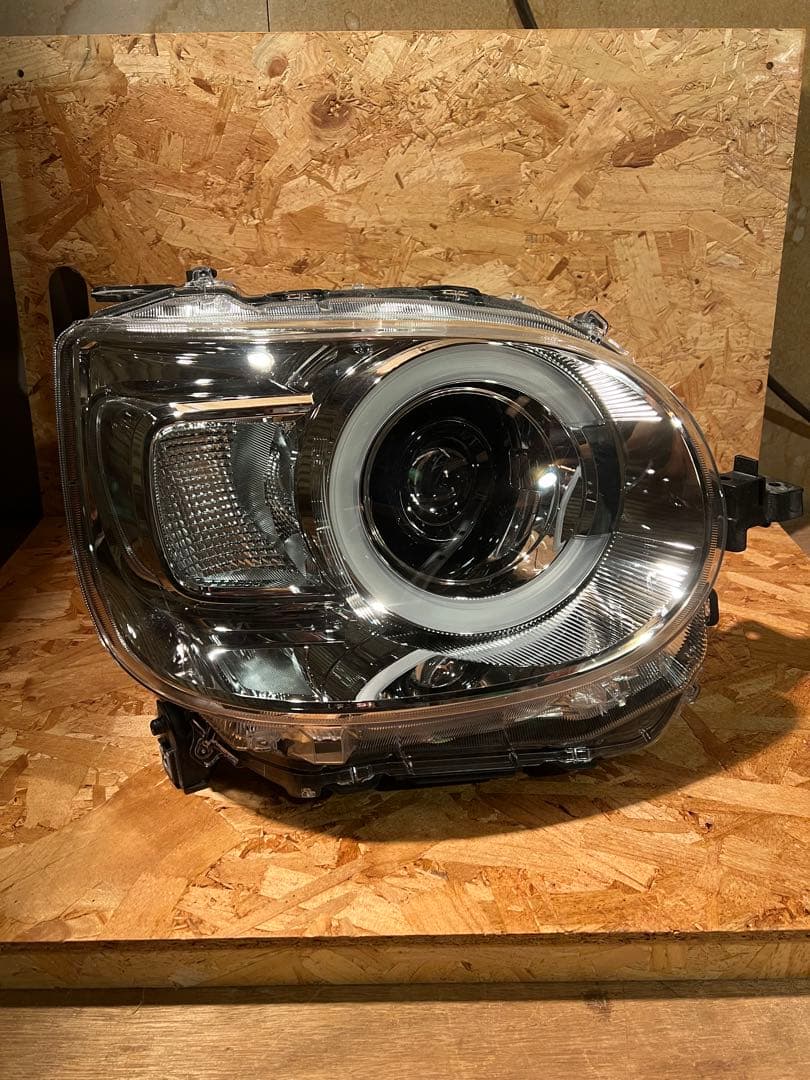 【ダイハツ キャンバス】 LA800S LA850S LED 右ヘッドライト 良品 ダイハツ ムーヴ キャンバス LA850S/LA860S 純正 LED 右 ヘッド